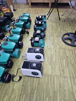 Máy bơm tăng áp biến tần MHI-202EA (0.37KW-220V)